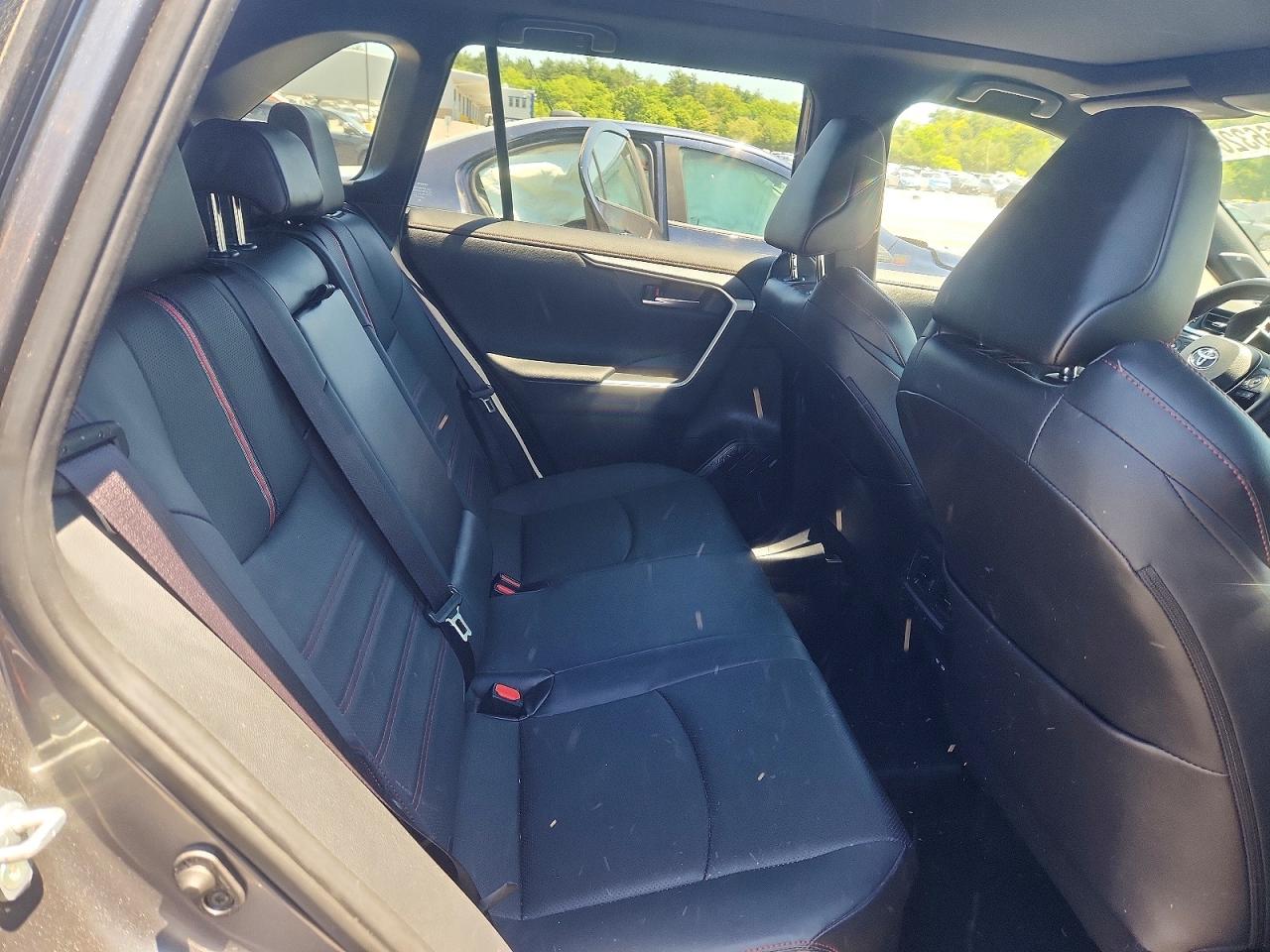 2024 TOYOTA RAV4 PRIME XSE photo 21