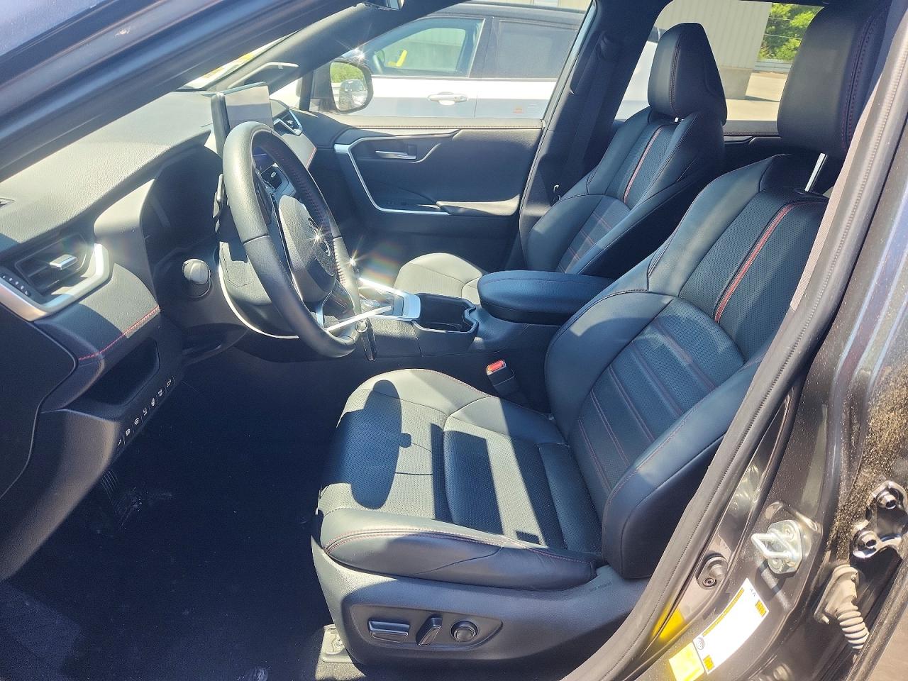 2024 TOYOTA RAV4 PRIME XSE photo 13