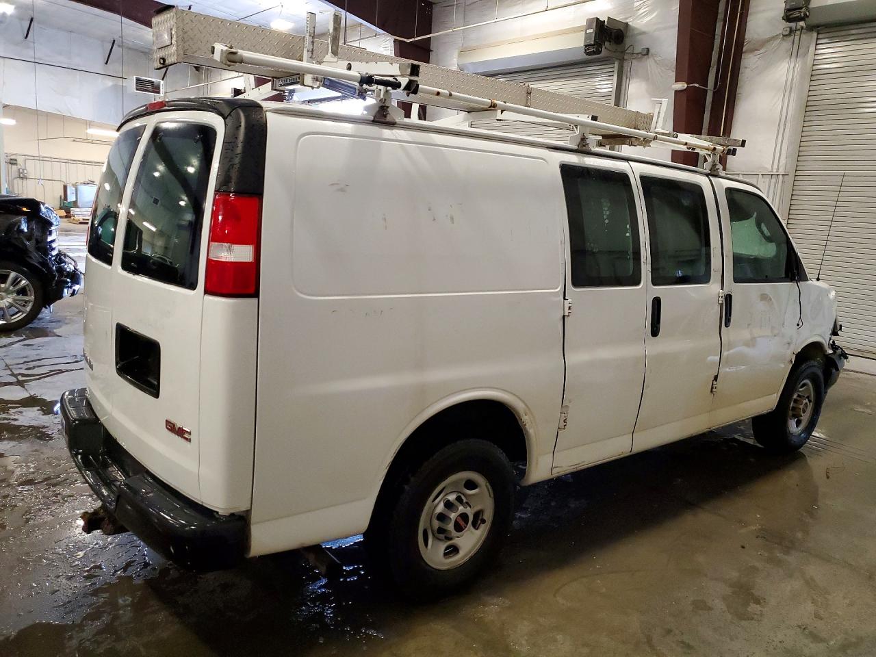 2019 GMC SAVANA G2500 photo 7