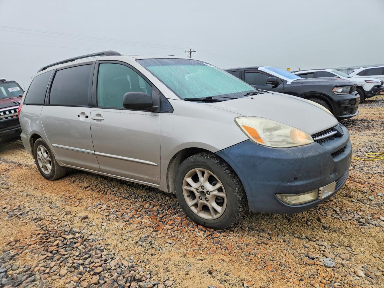 2004 TOYOTA SIENNA XLE LIMITED 7 PASSENGER photo 4