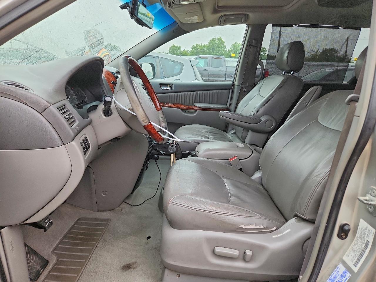 2004 TOYOTA SIENNA XLE LIMITED 7 PASSENGER photo 7