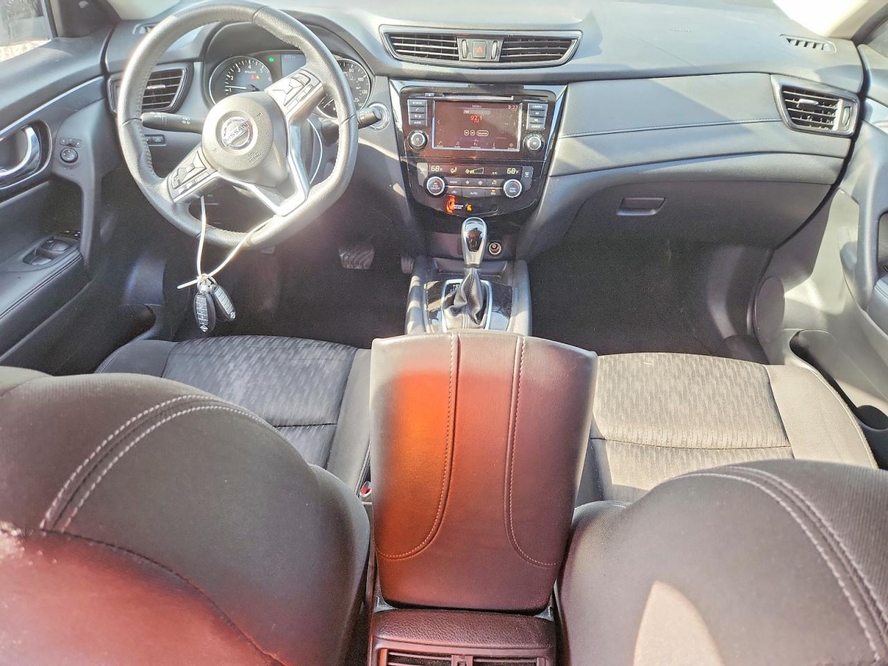 2020 NISSAN ROGUE SV photo 15