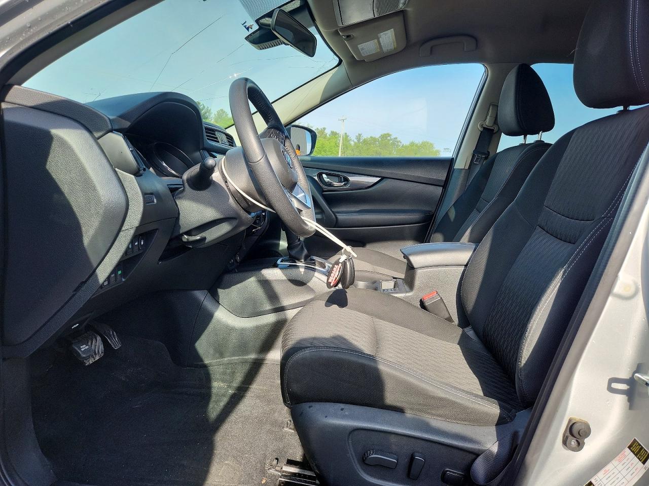 2020 NISSAN ROGUE SV photo 13