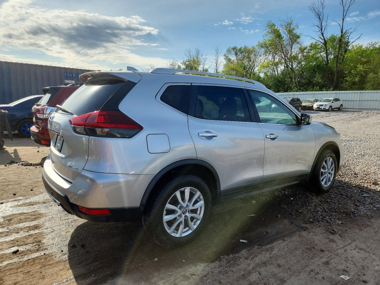 2020 NISSAN ROGUE SV photo 5