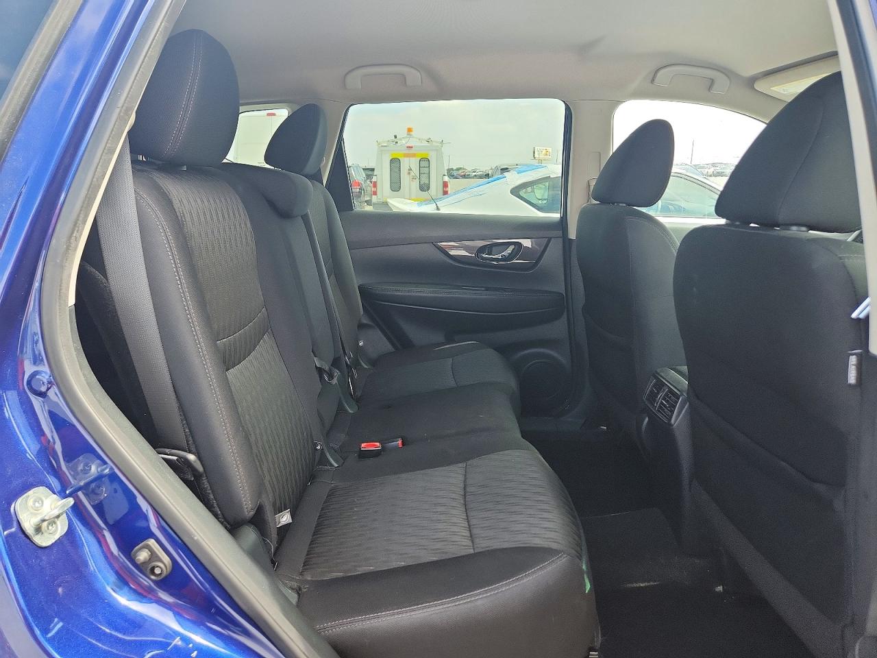 2019 NISSAN ROGUE S photo 21