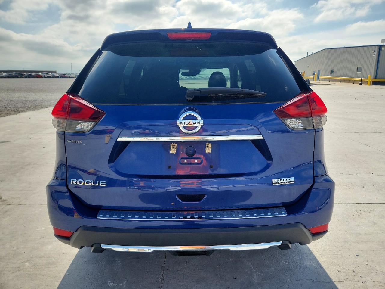2019 NISSAN ROGUE S photo 11