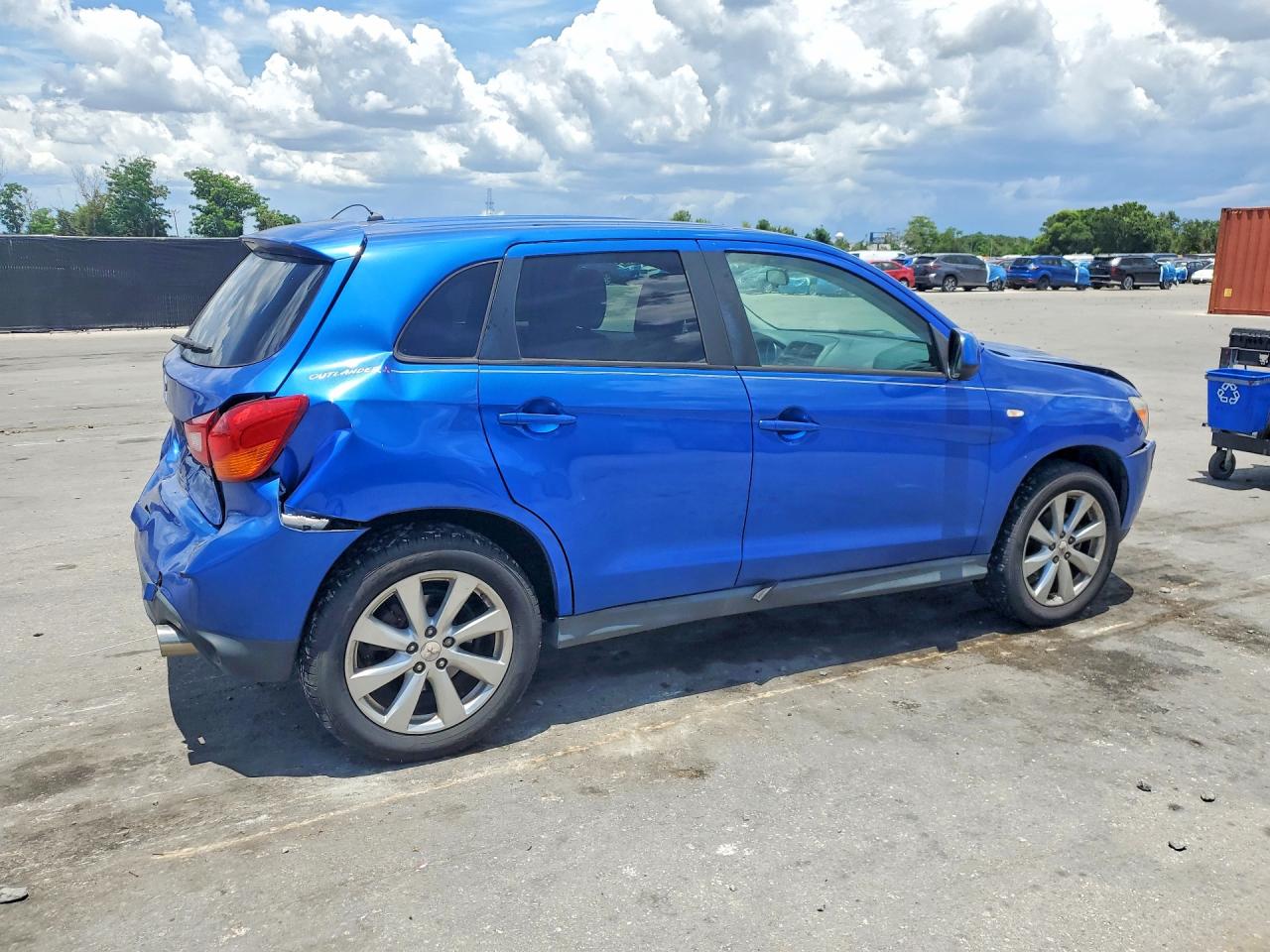 2015 MITSUBISHI OUTLANDER SPORT ES photo 7