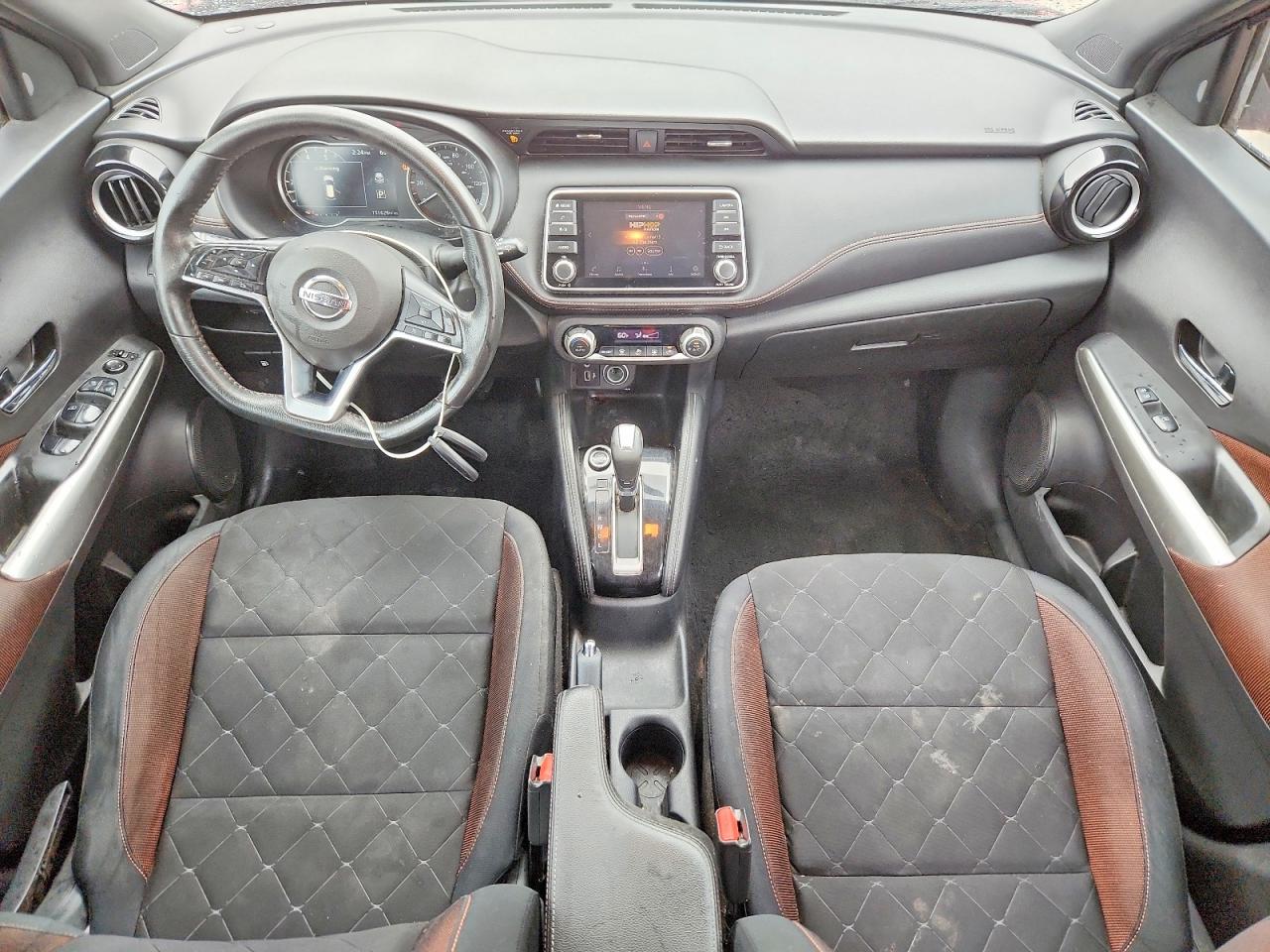 2019 NISSAN KICKS SR photo 15