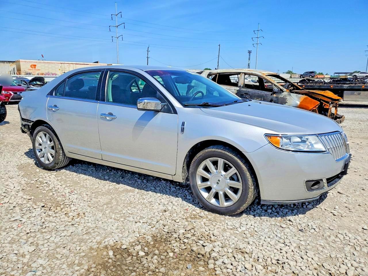 2011 LINCOLN MKZ photo 10