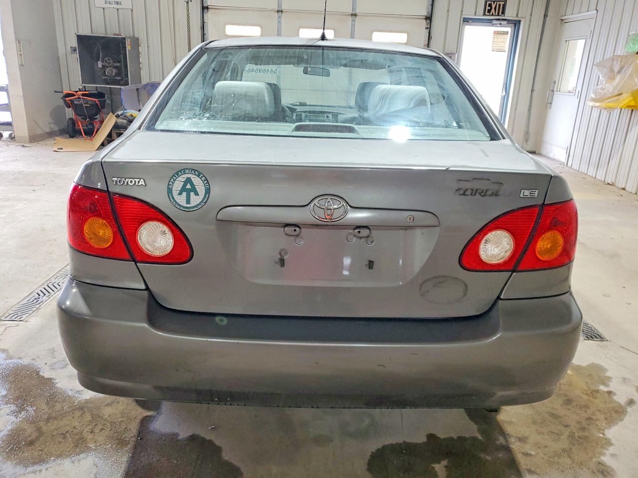 2004 TOYOTA COROLLA LE photo 16