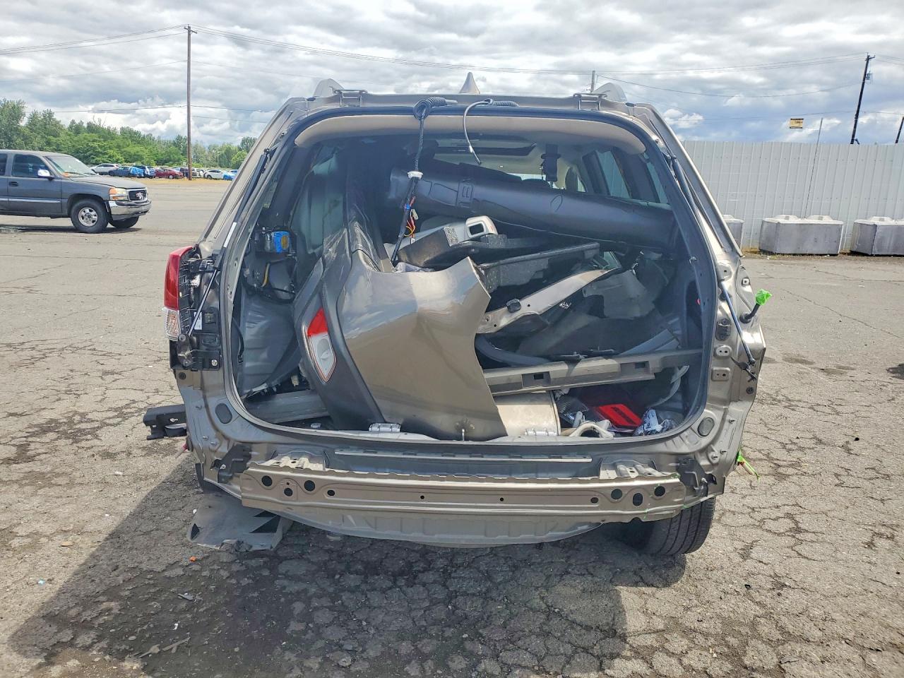 2020 SUBARU FORESTER PREMIUM photo 11