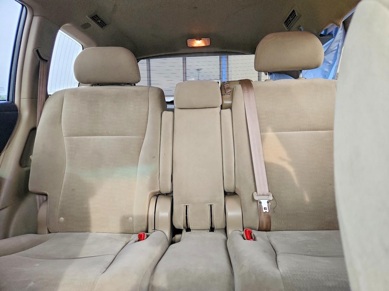 2012 TOYOTA HIGHLANDER BASE photo 10