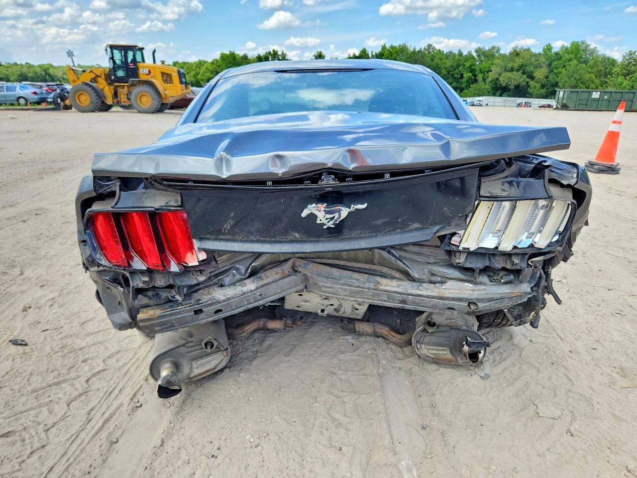 2015 FORD MUSTANG photo 11