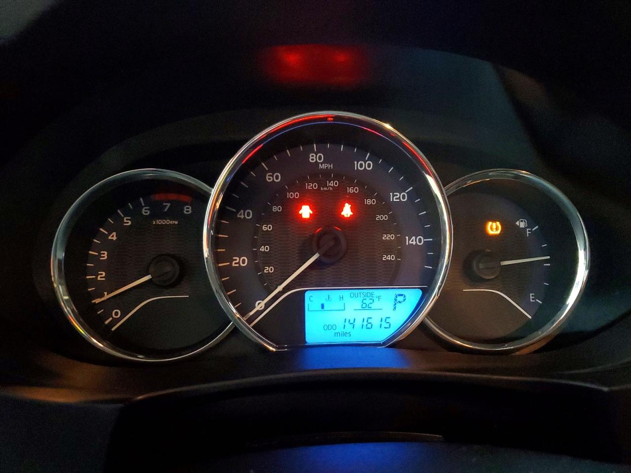 2014 TOYOTA COROLLA L photo 17