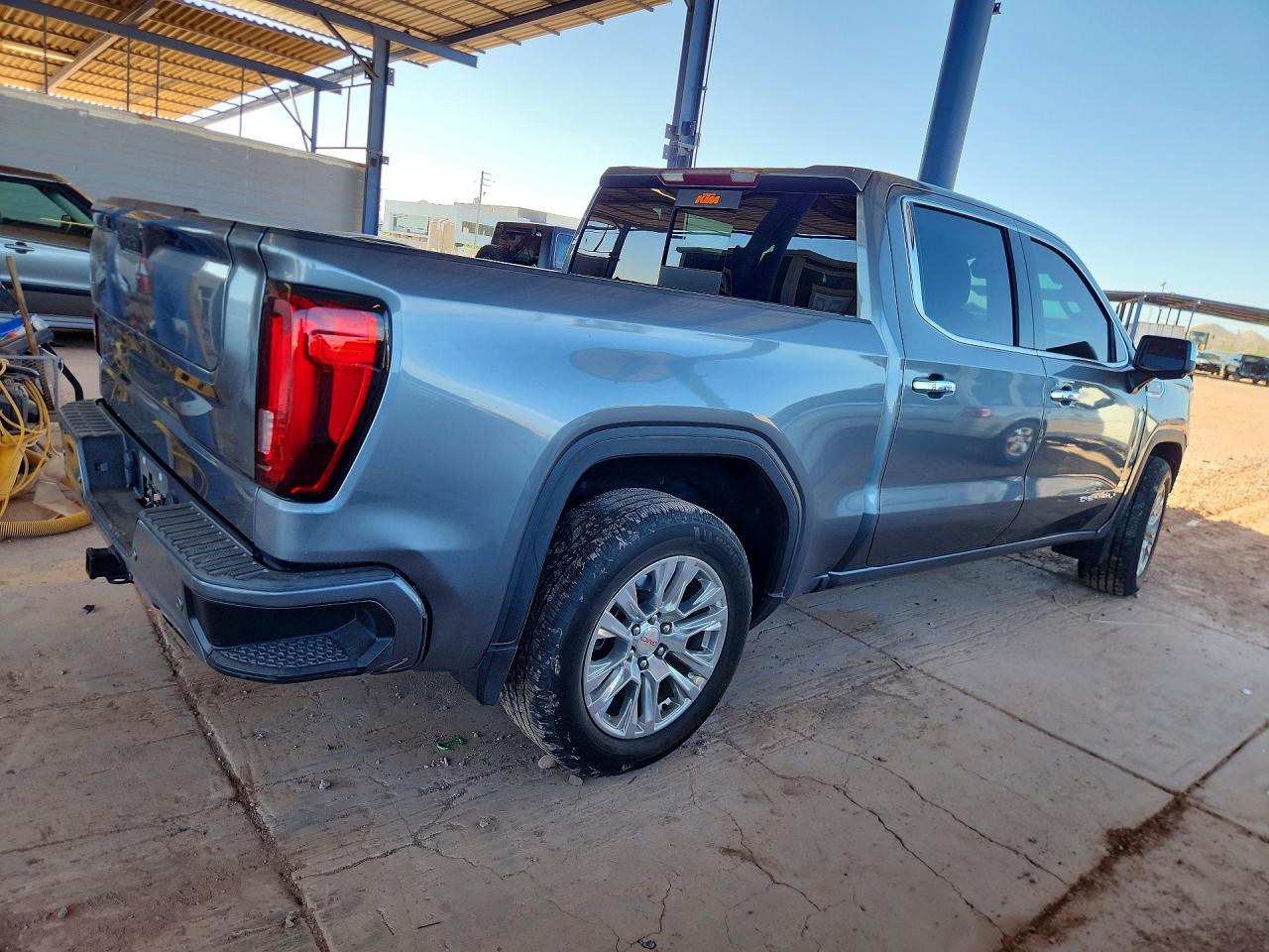 2019 GMC SIERRA K1500 DENALI photo 3