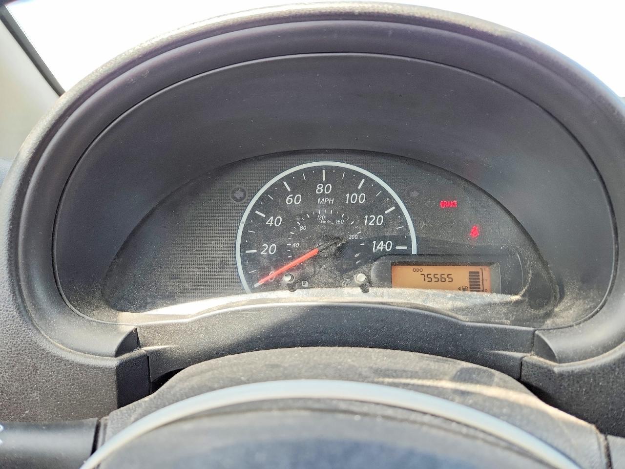 2012 NISSAN VERSA photo 9