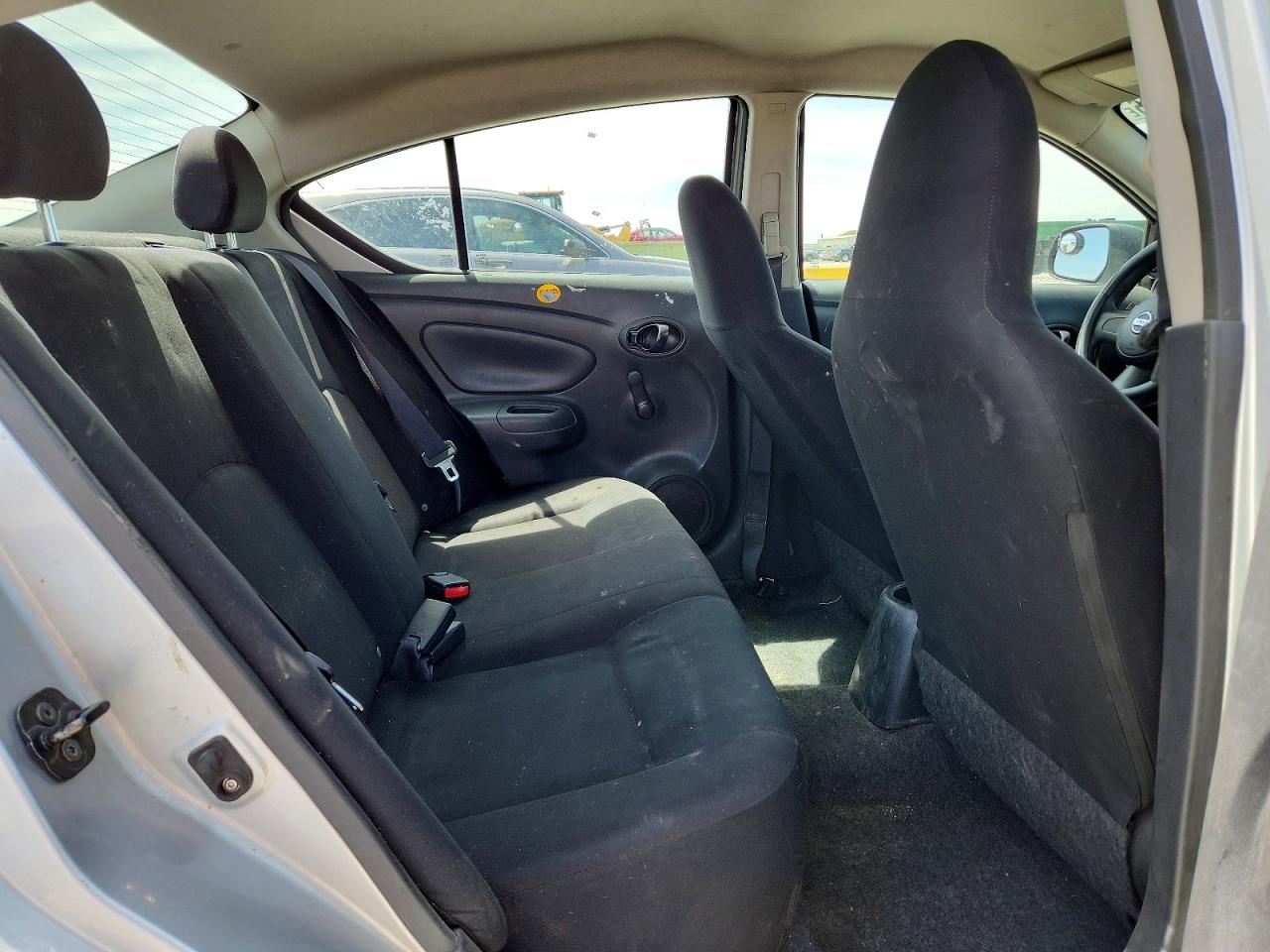 2012 NISSAN VERSA photo 10