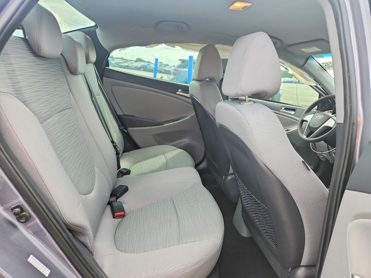 2016 HYUNDAI ACCENT photo 28