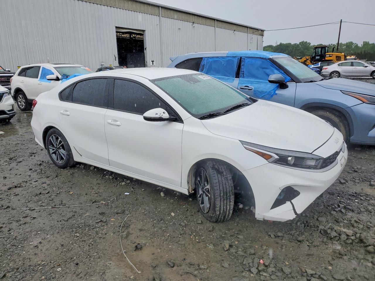 2023 KIA FORTE LXS photo 4