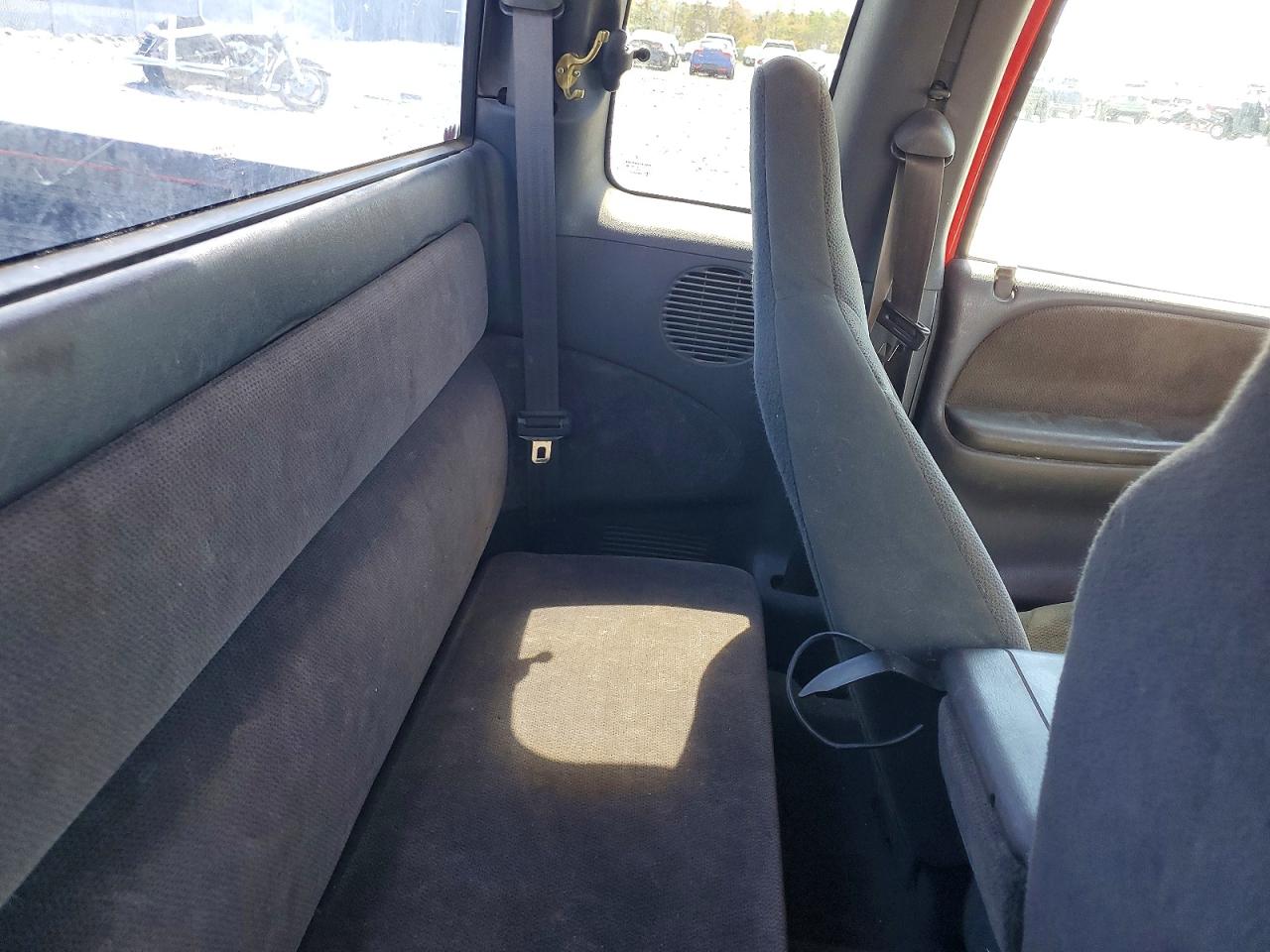 2000 DODGE DAKOTA photo 21