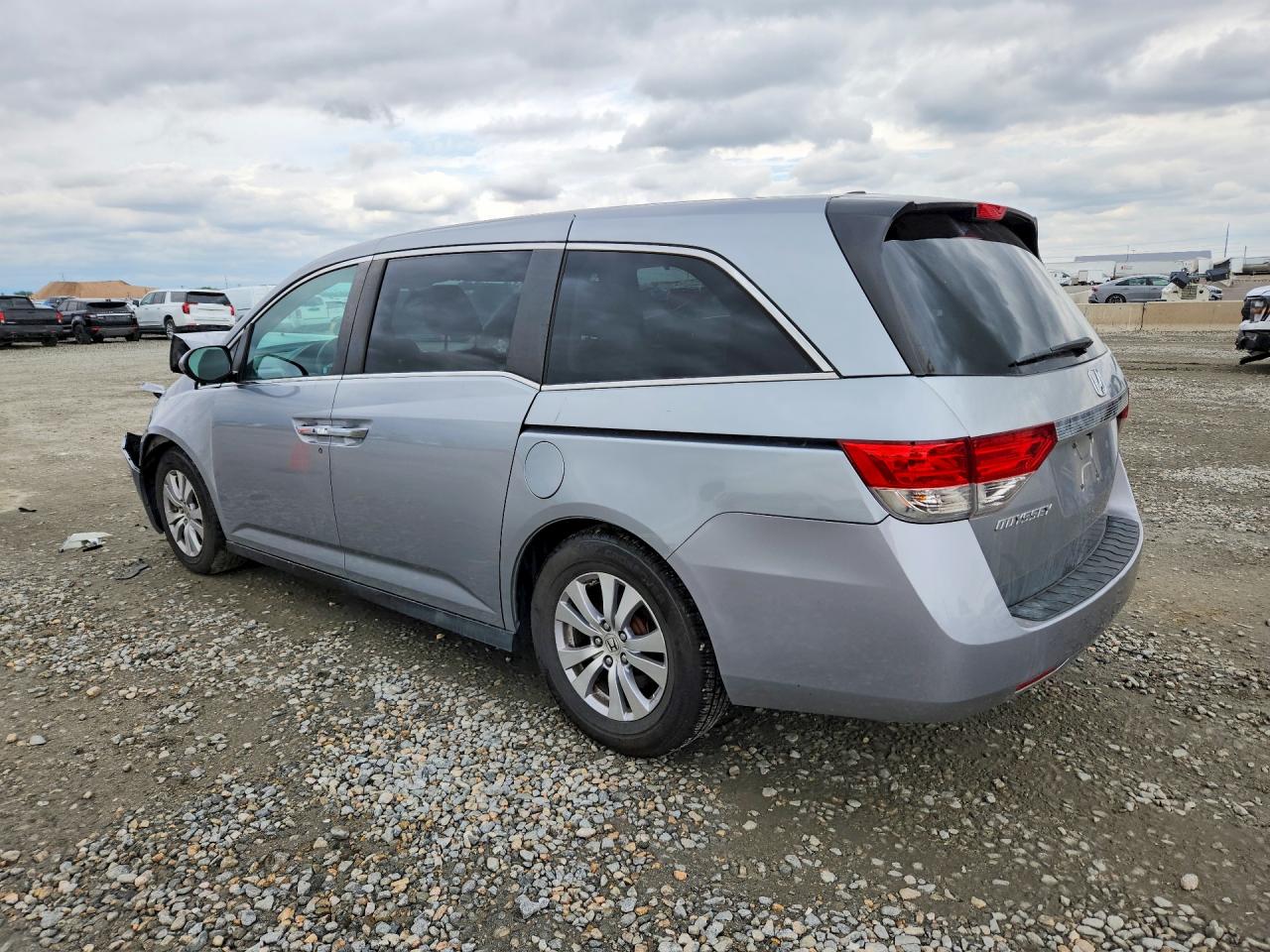 2016 HONDA ODYSSEY EXL photo 3