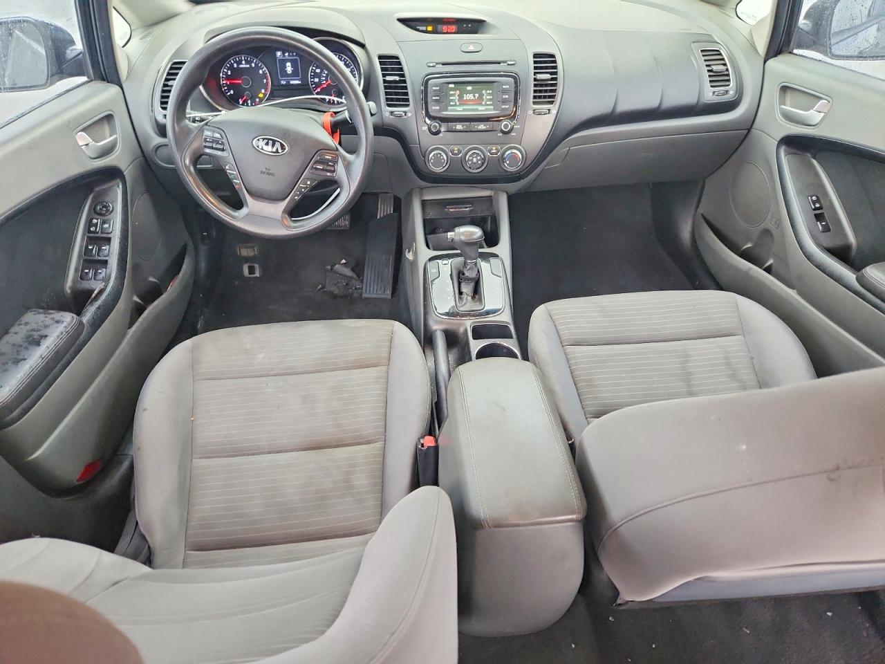 2017 KIA FORTE LX photo 15