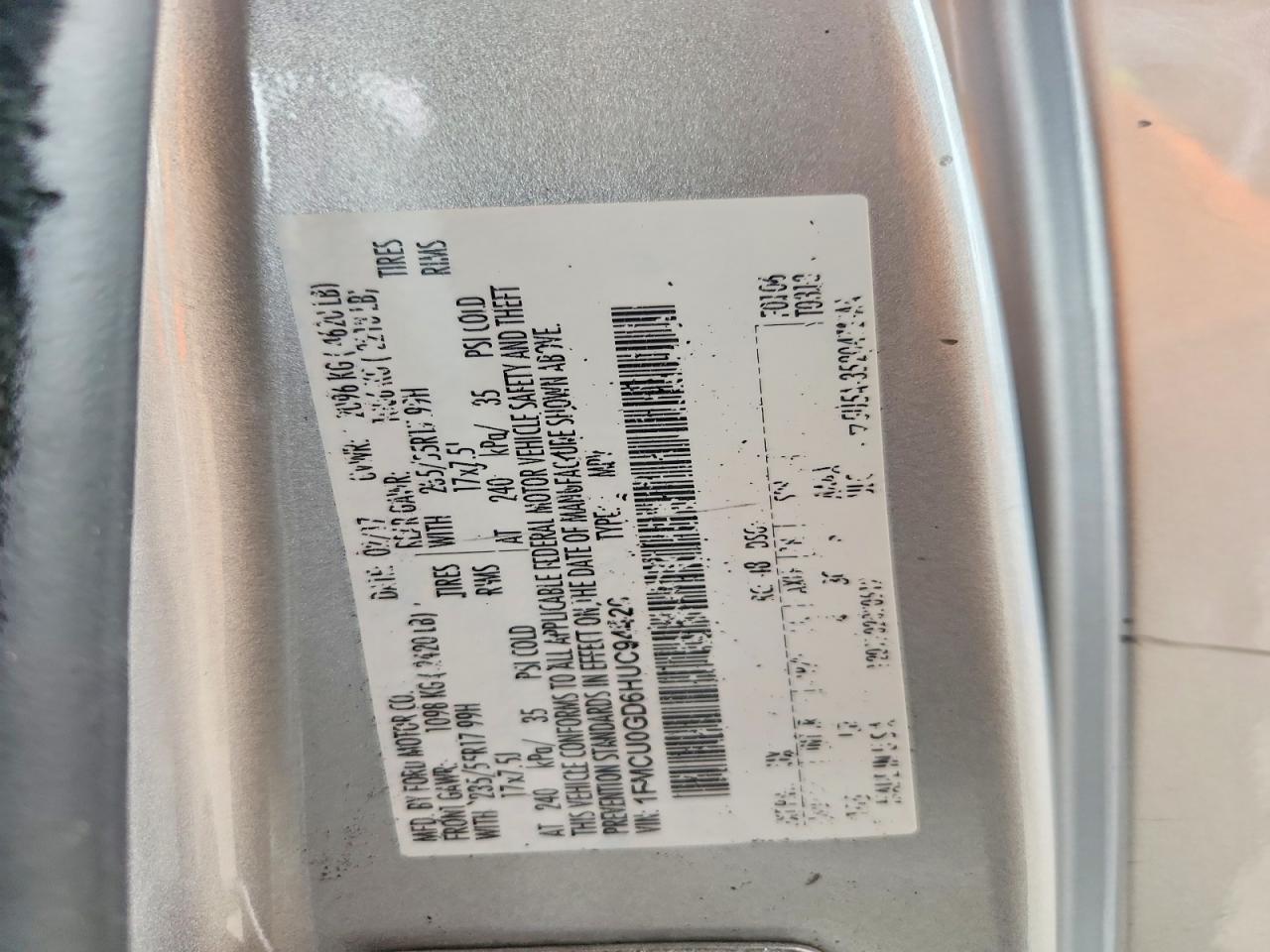2017 FORD ESCAPE SE photo 14