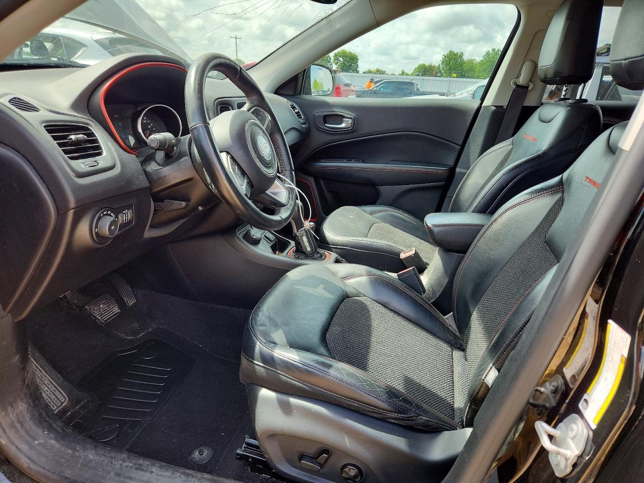 2017 JEEP COMPASS TRAILHAWK photo 13