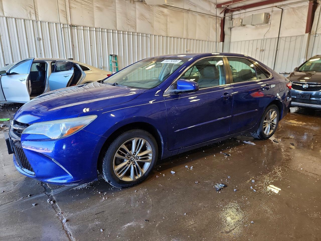 2016 TOYOTA CAMRY