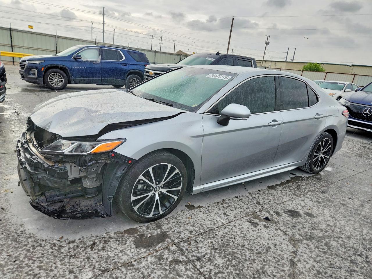 2018 TOYOTA CAMRY