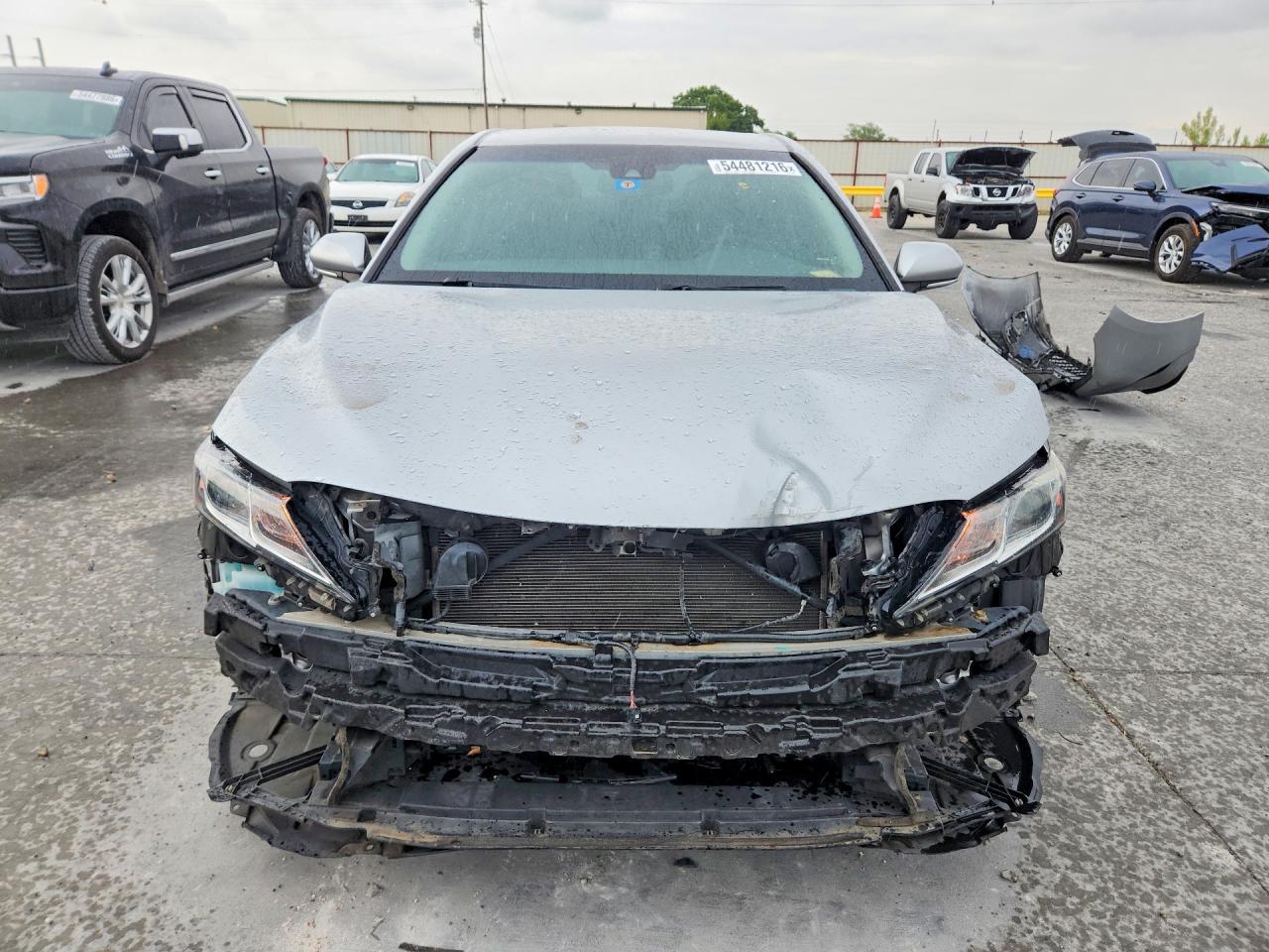 2018 TOYOTA CAMRY SE photo 13