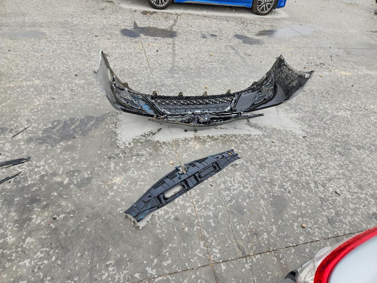 2018 TOYOTA CAMRY SE photo 34