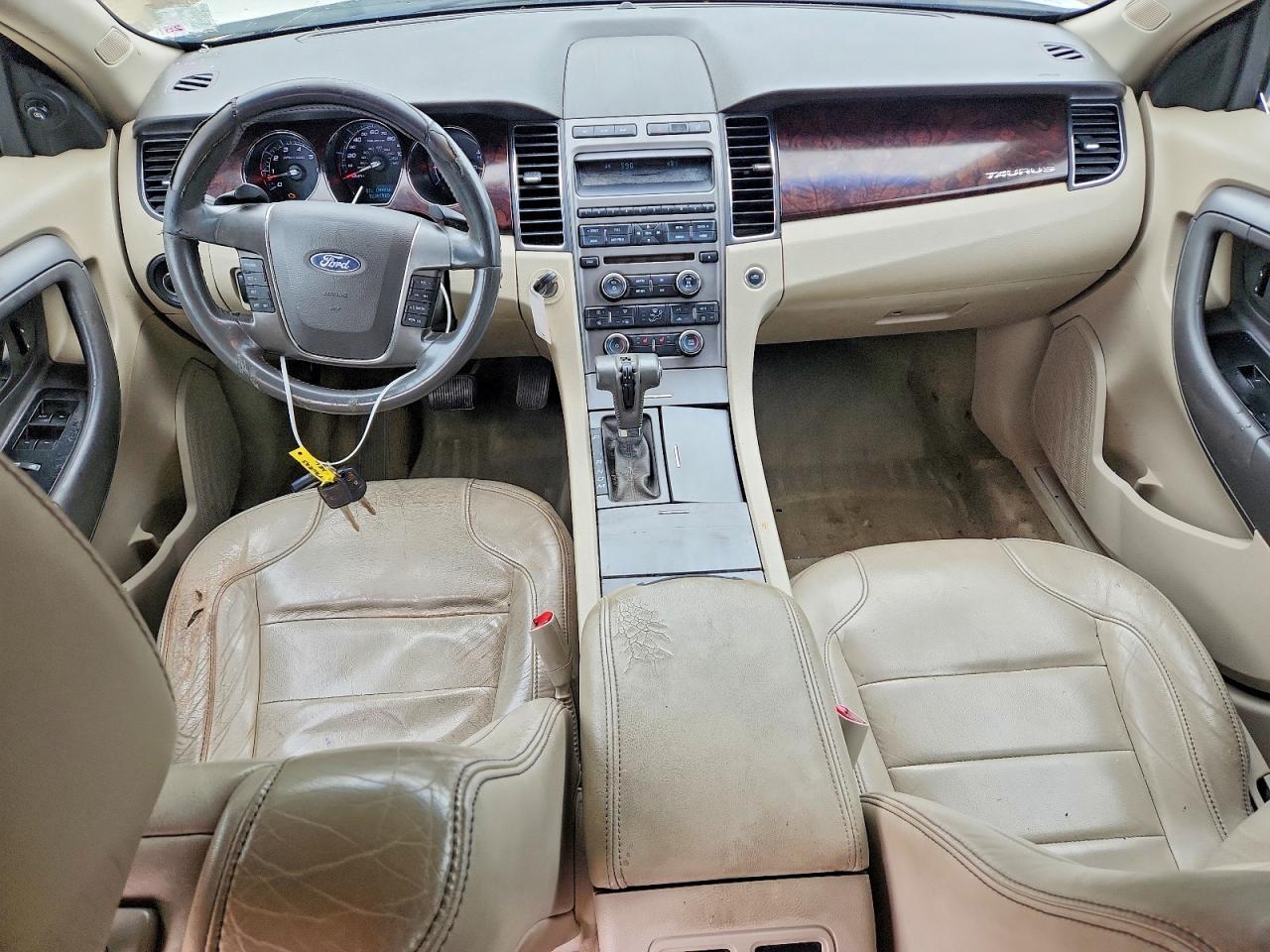 2012 FORD TAURUS SEL photo 8