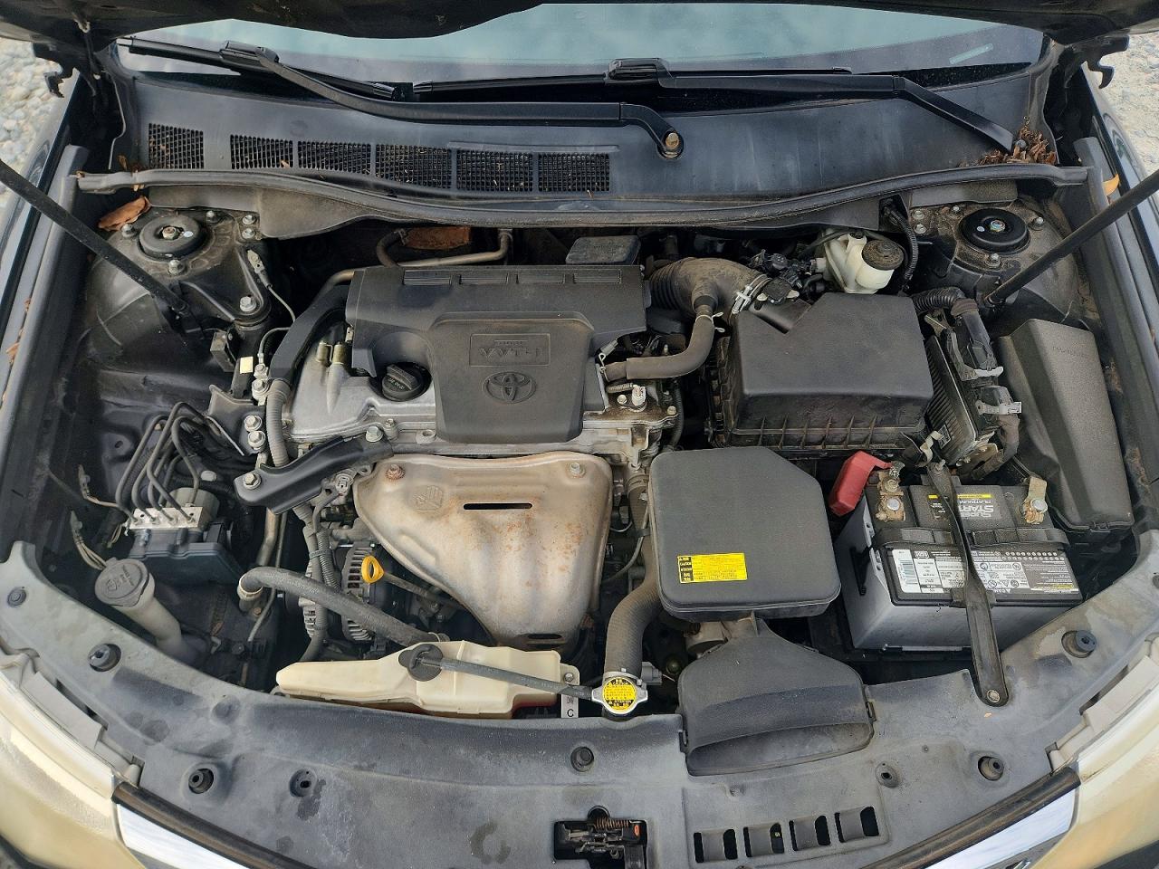 2012 TOYOTA CAMRY XLE photo 21