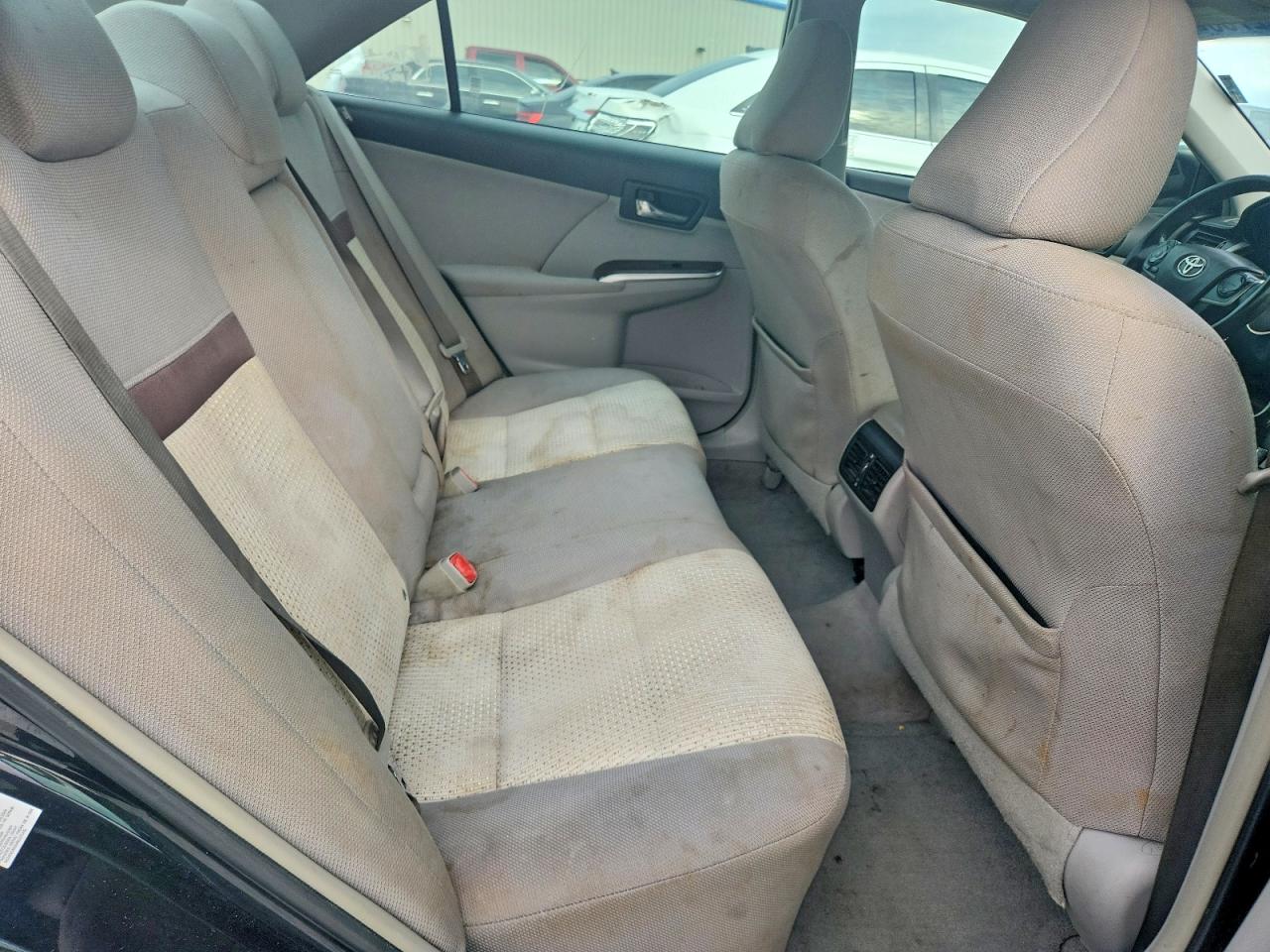 2012 TOYOTA CAMRY XLE photo 19