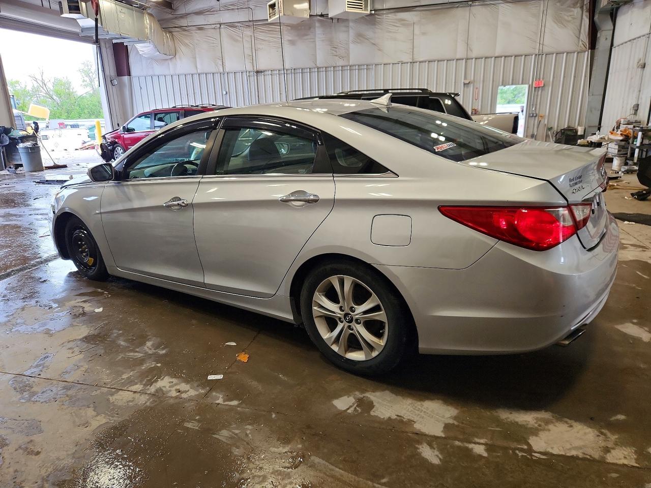 2011 HYUNDAI SONATA LIMITED 2.0T photo 3