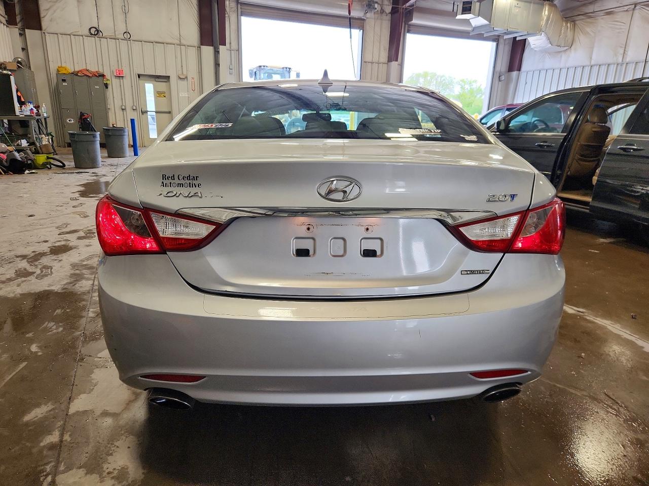 2011 HYUNDAI SONATA LIMITED 2.0T photo 11