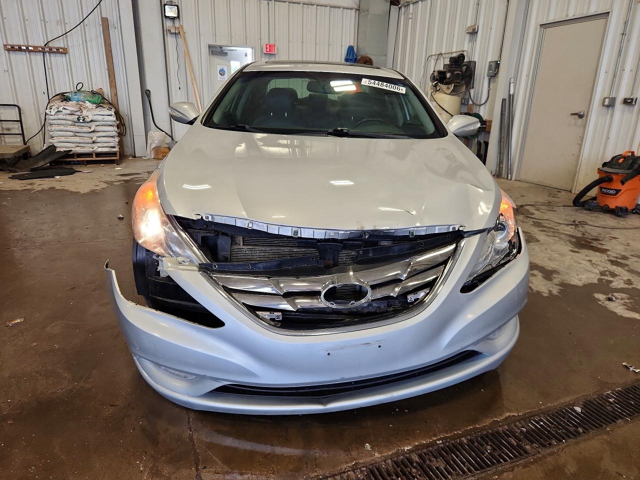 2011 HYUNDAI SONATA LIMITED 2.0T photo 9