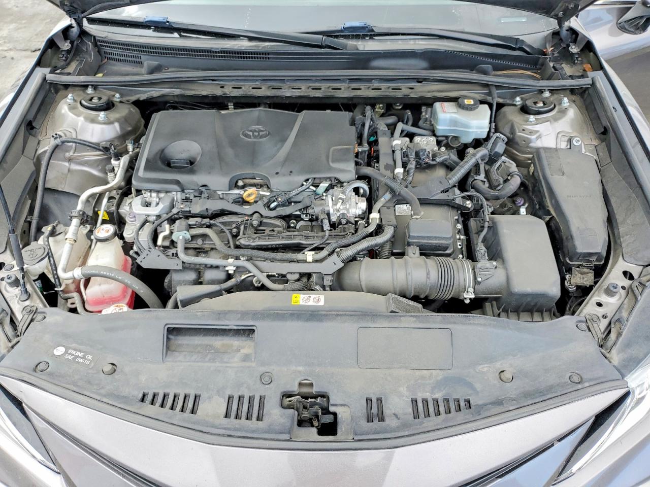 2021 TOYOTA CAMRY LE photo 31