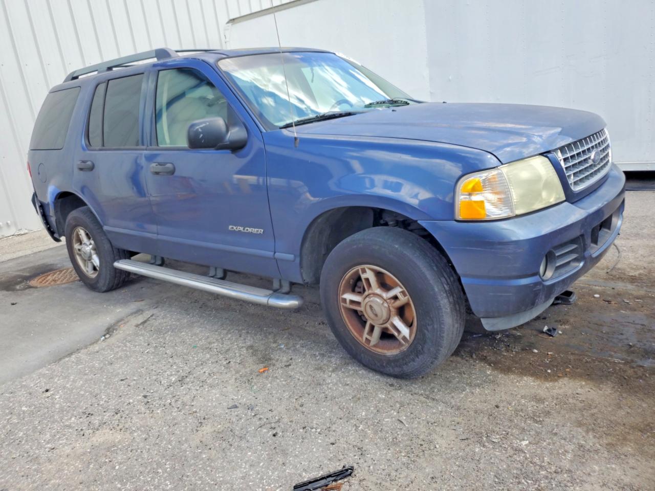 2005 FORD EXPLORER XLT photo 10