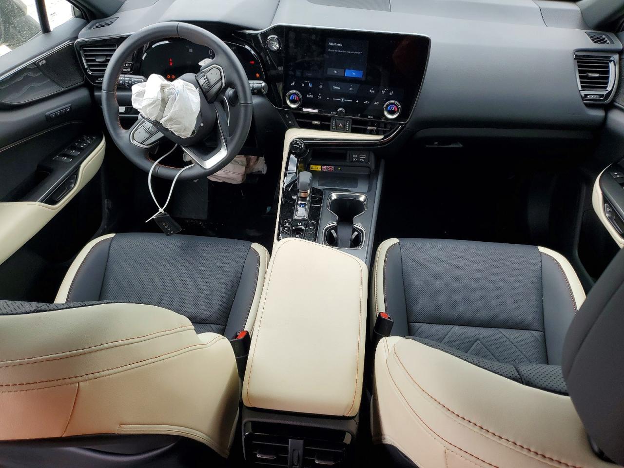 2023 LEXUS NX 350H photo 15