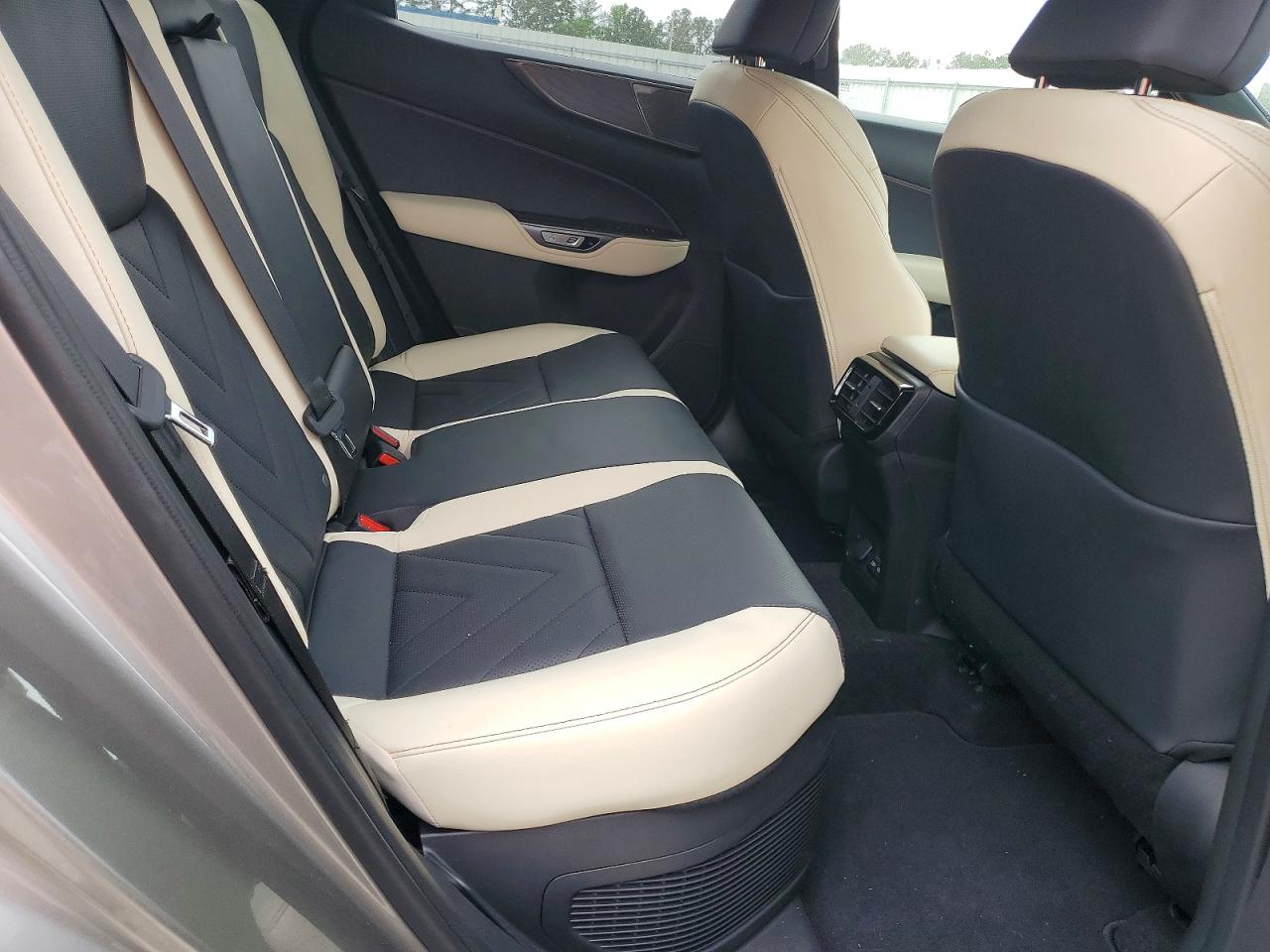 2023 LEXUS NX 350H photo 21