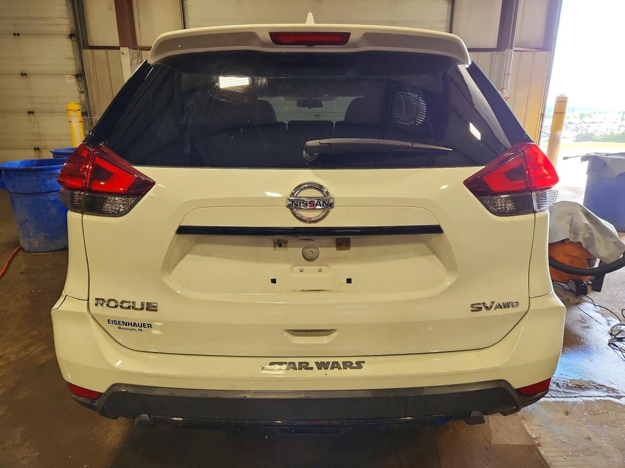 2017 NISSAN ROGUE SV photo 6