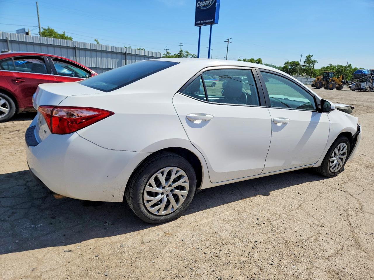 2017 TOYOTA COROLLA LE photo 5