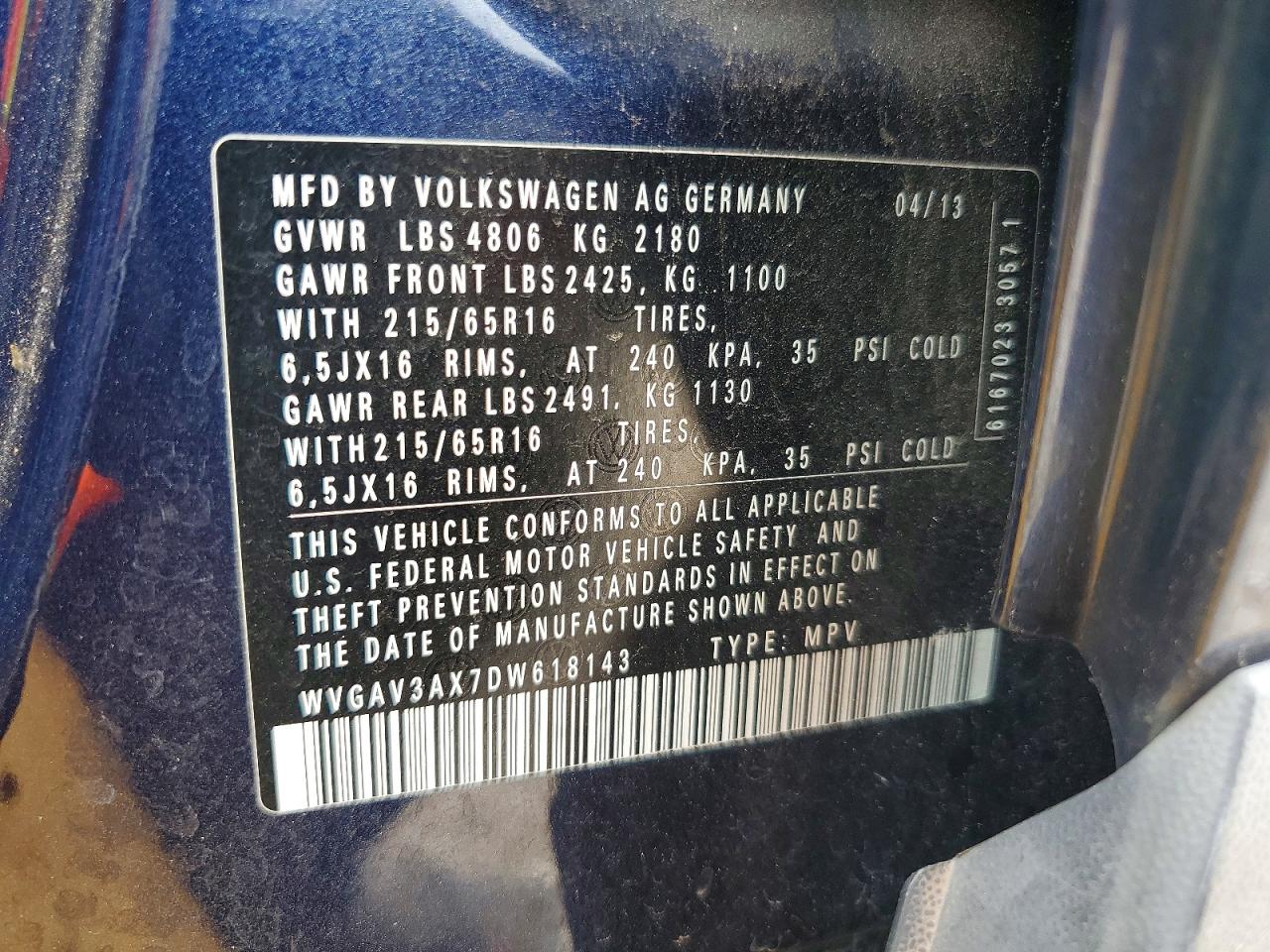 2013 VOLKSWAGEN TIGUAN S photo 27