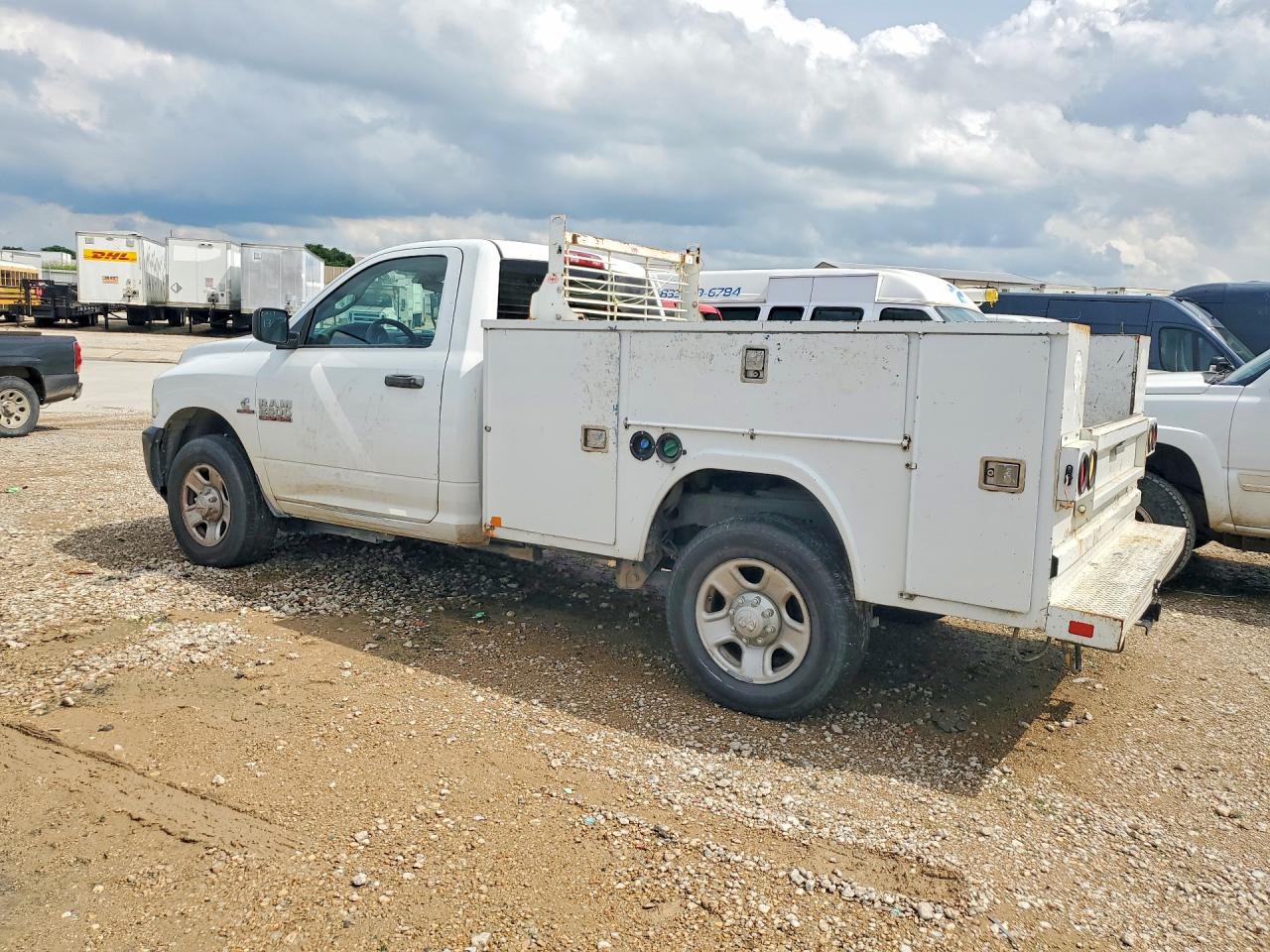 2016 RAM 2500 ST photo 4