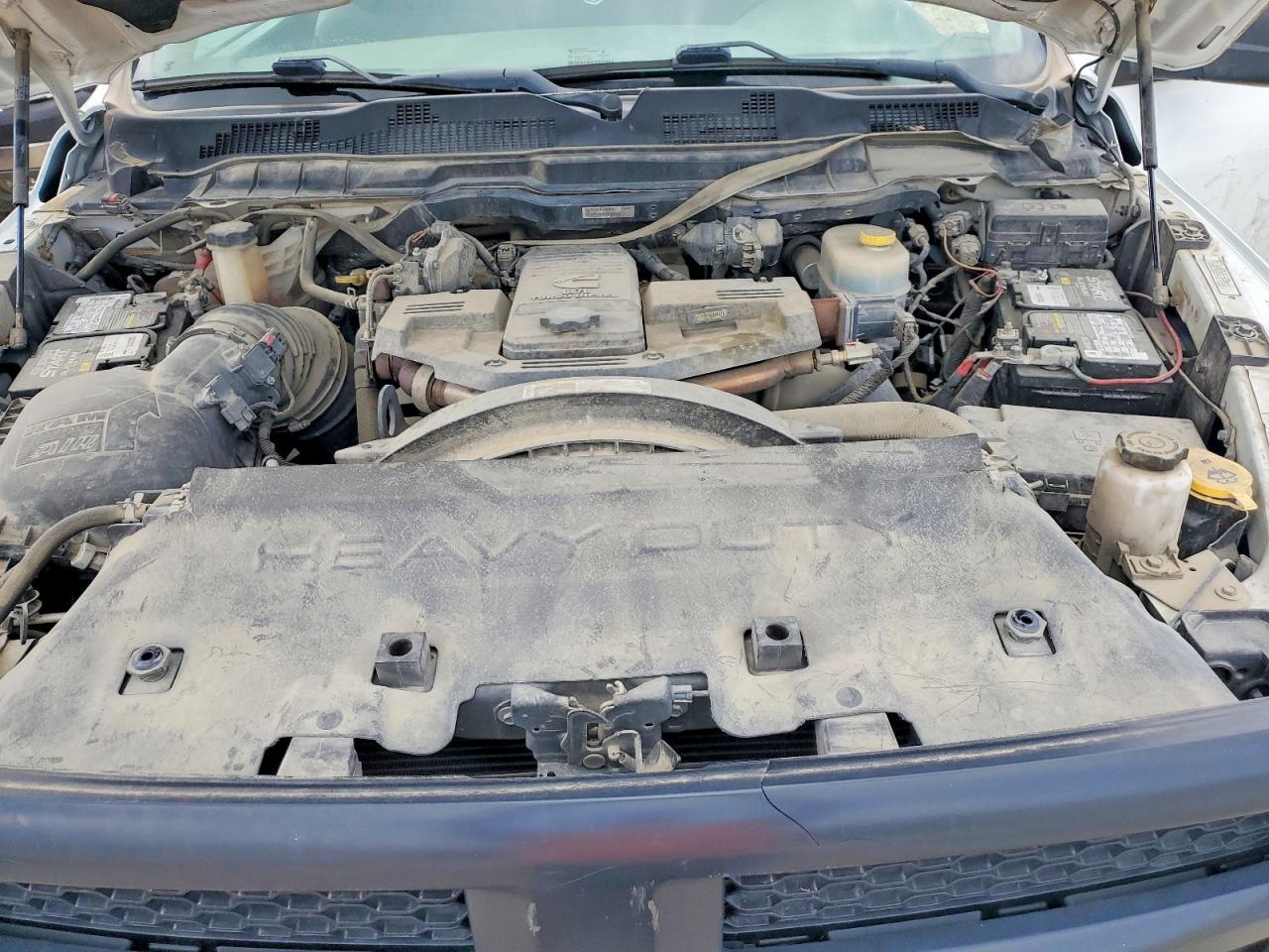 2016 RAM 2500 ST photo 31
