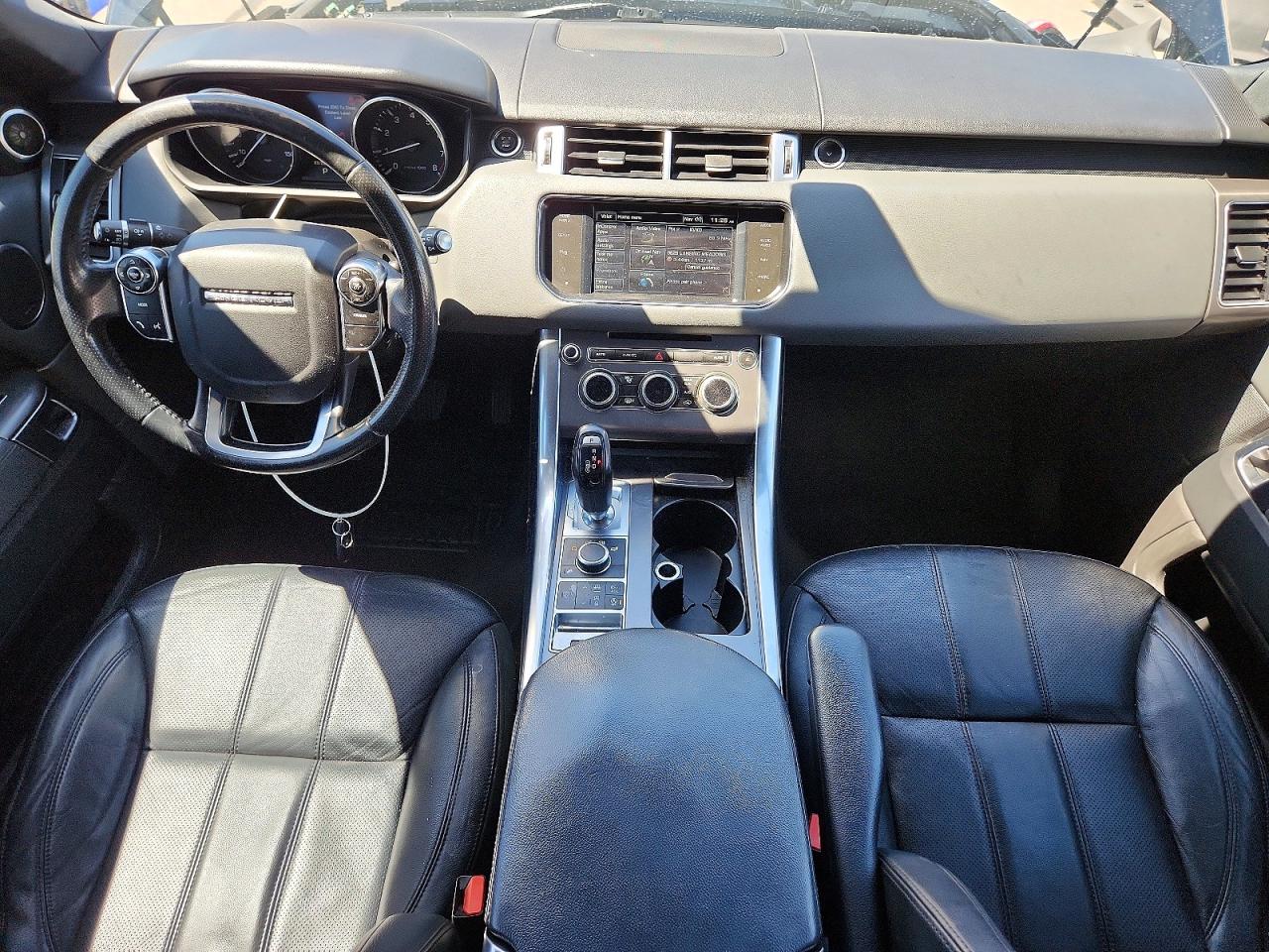 2015 LAND ROVER RANGE ROVER SPORT SE photo 15