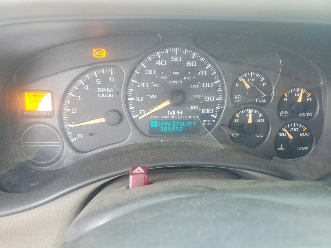 2002 GMC YUKON XL C1500 photo 17