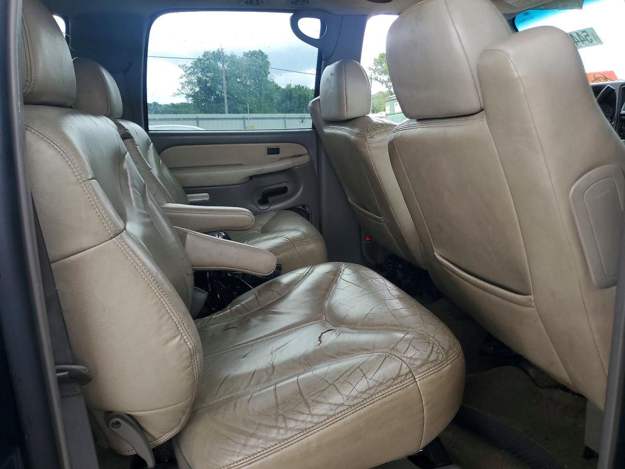2002 GMC YUKON XL C1500 photo 21